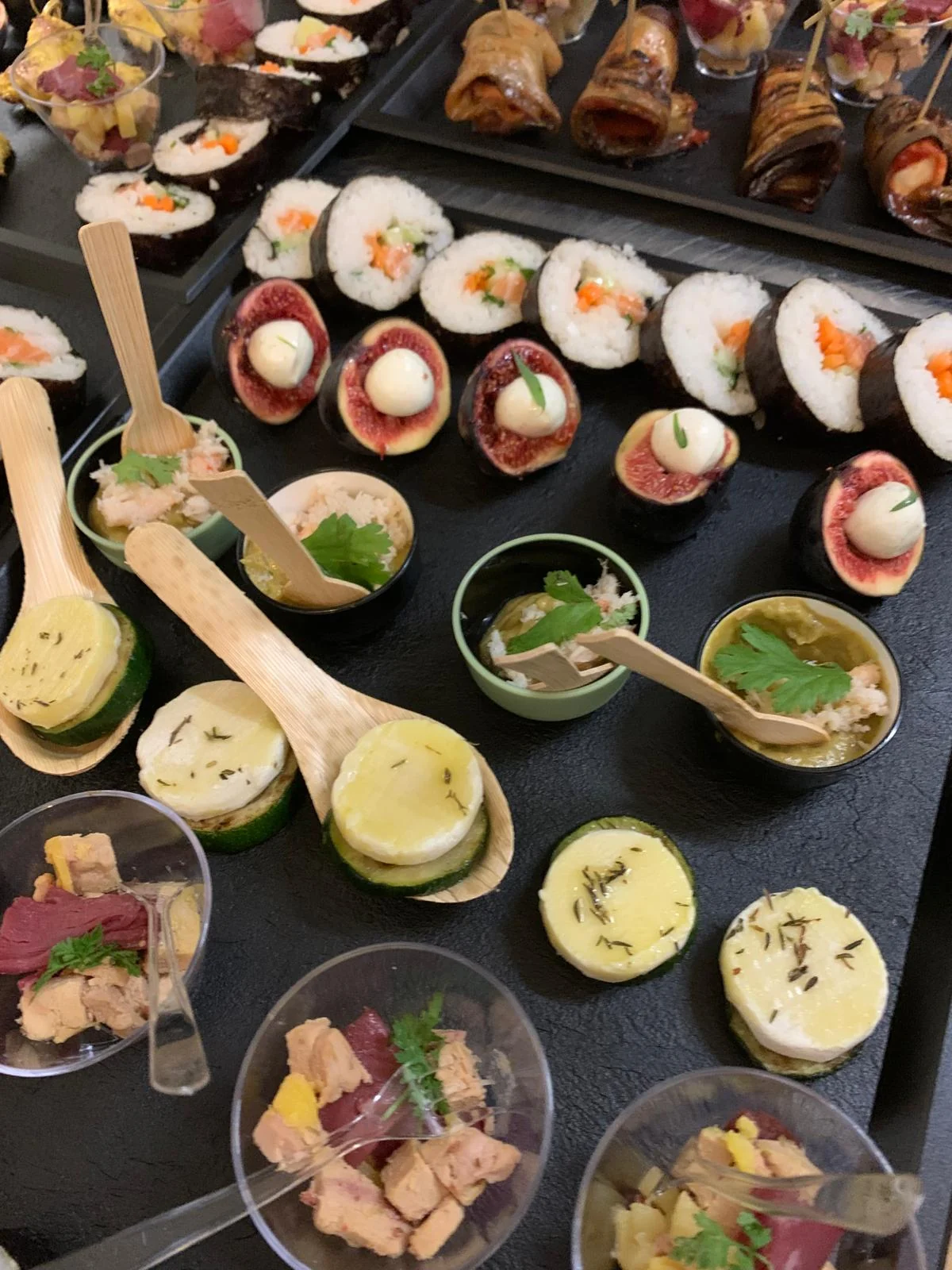 Assortiment de bouchées pour une réception