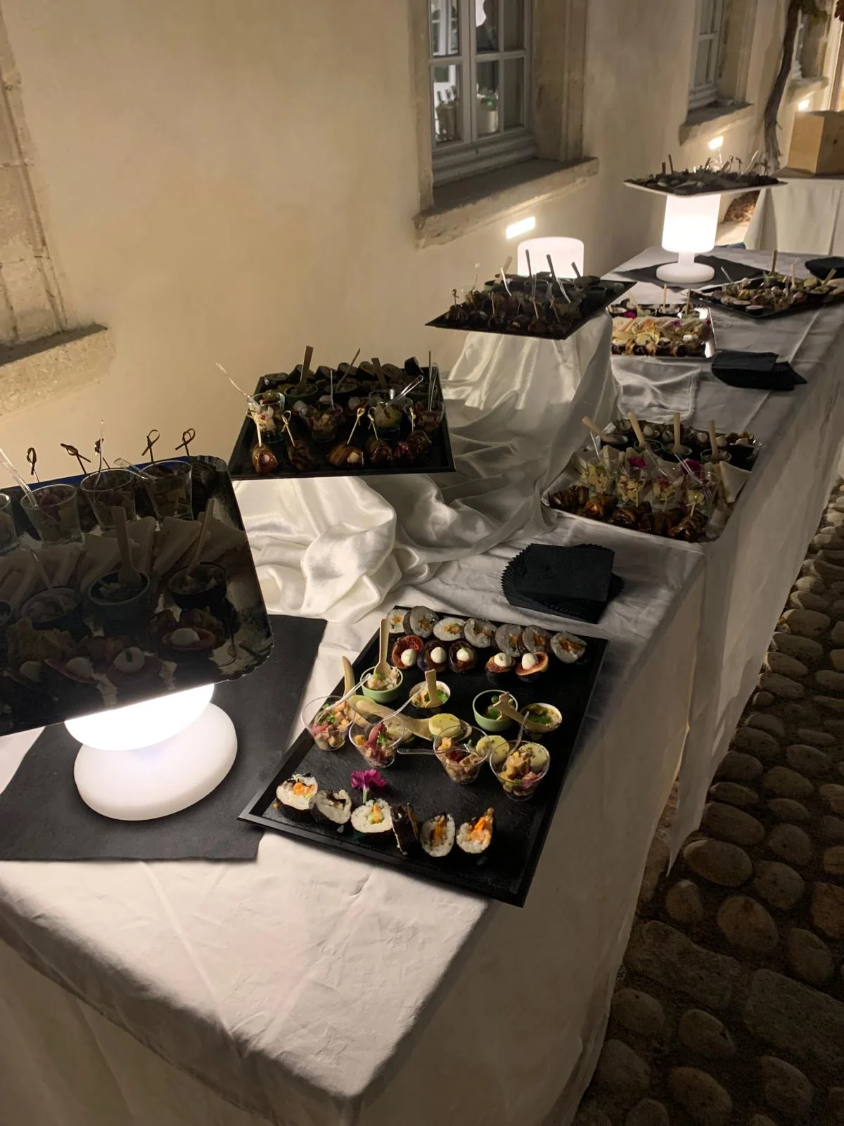 Buffet de réception avec verrines